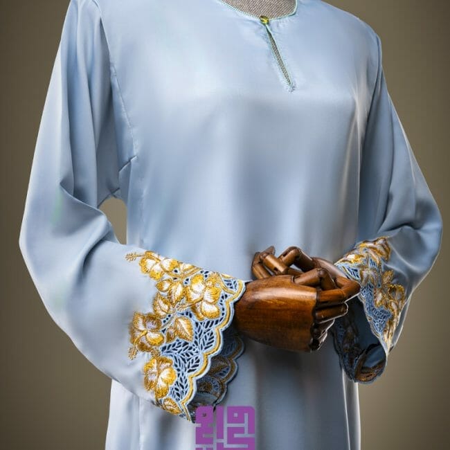 Baju Pengantin Kurung Pahang Sulam