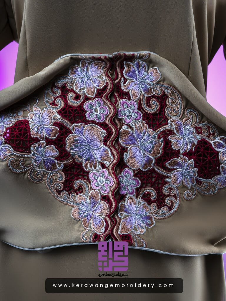 Sulaman Kerawang Bunga Lily Untuk Baju Kurung Moden Leher Ceongsam Dengan Kerawang Pagar